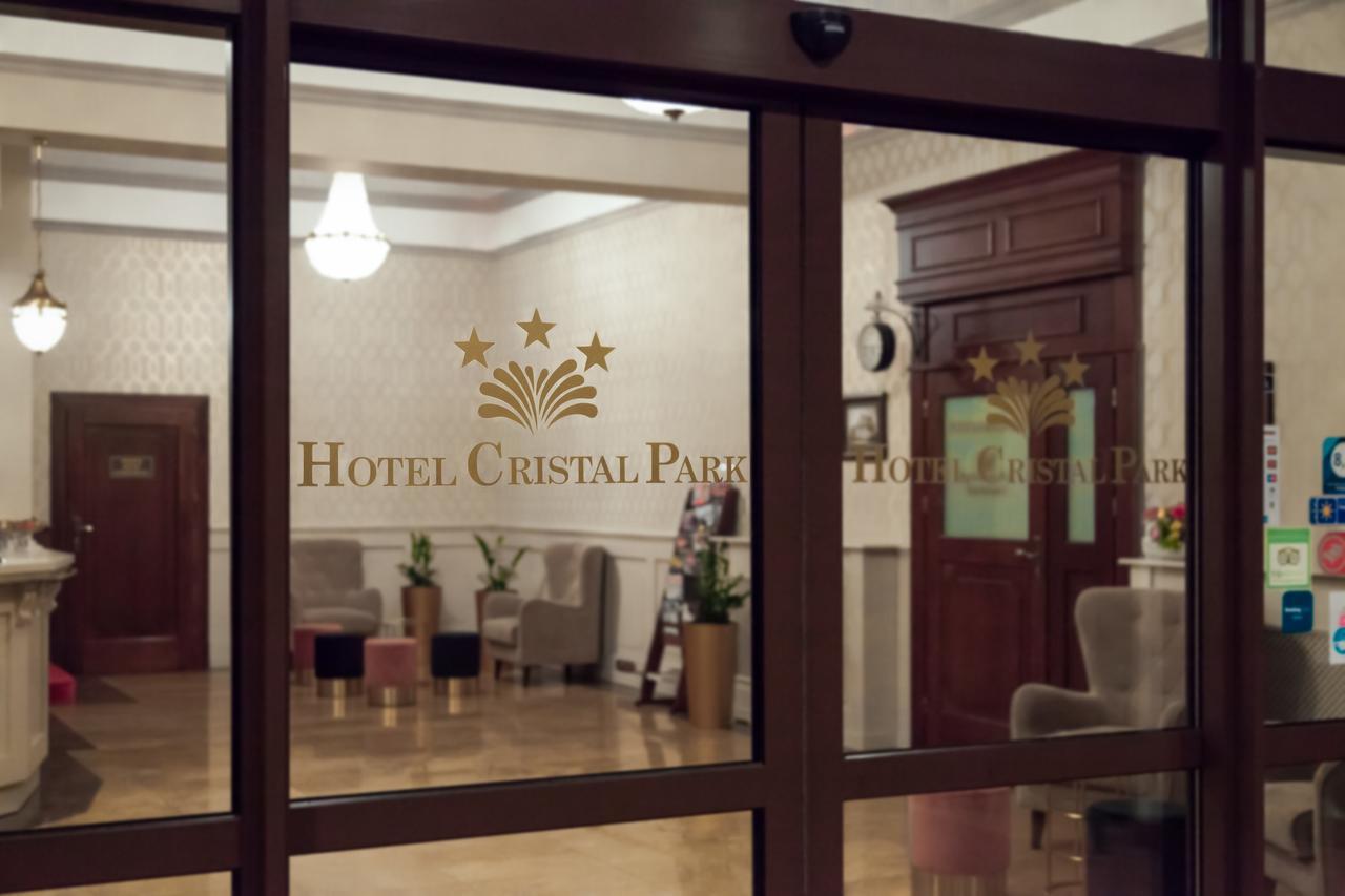 Hotel Cristal Park Dąbrowa Tarnowska エクステリア 写真